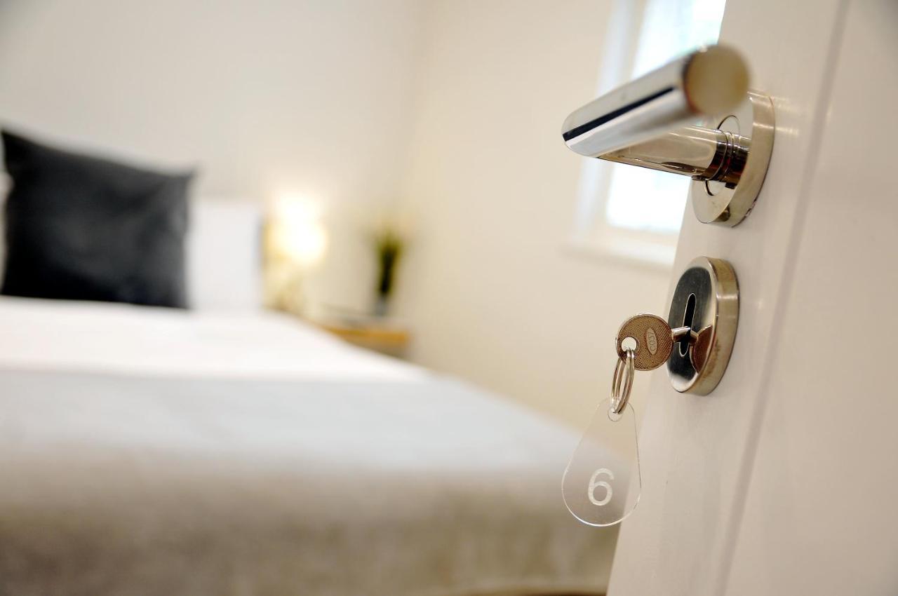 Apple Tree Place B&B Tadley Ngoại thất bức ảnh