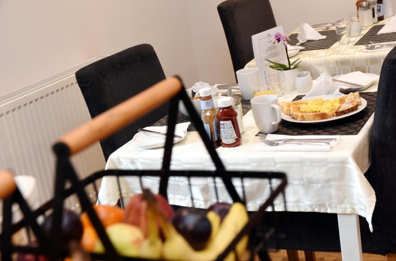 Apple Tree Place B&B Tadley Ngoại thất bức ảnh
