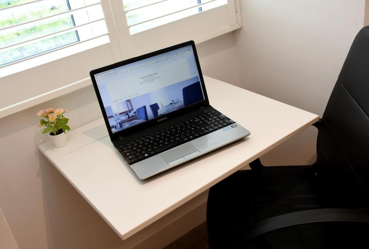 Apple Tree Place B&B Tadley Ngoại thất bức ảnh